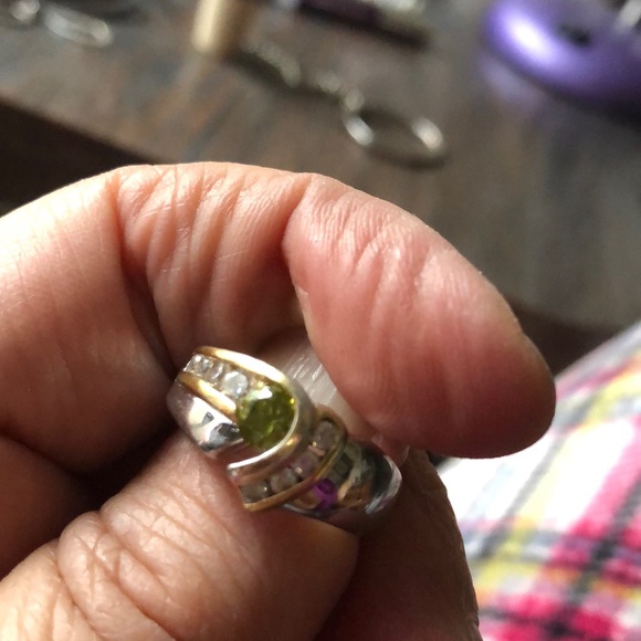 CZ diamond & green two tone ring Thailand - Picture 9 of 16